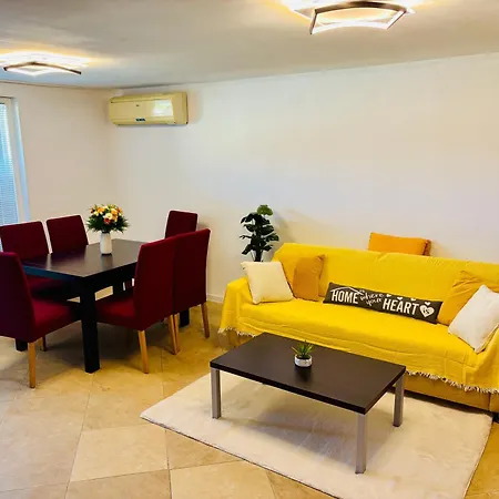 Galateya Two-bedroom דירה *